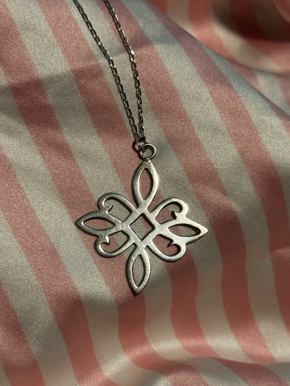 Sterling Silver Floral Filigree Pendant Necklace - Silver